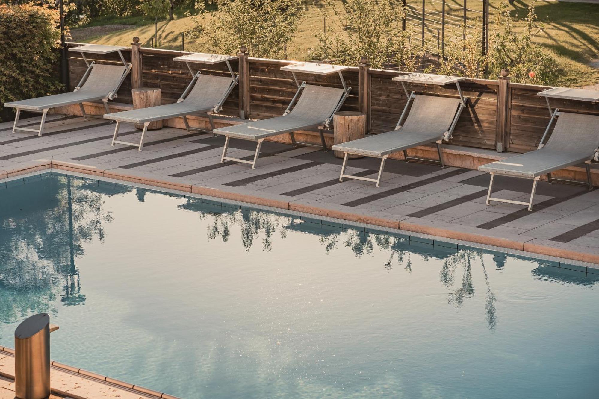 Cristallo Sport & Wellness Hotel Levico Terme Extérieur photo