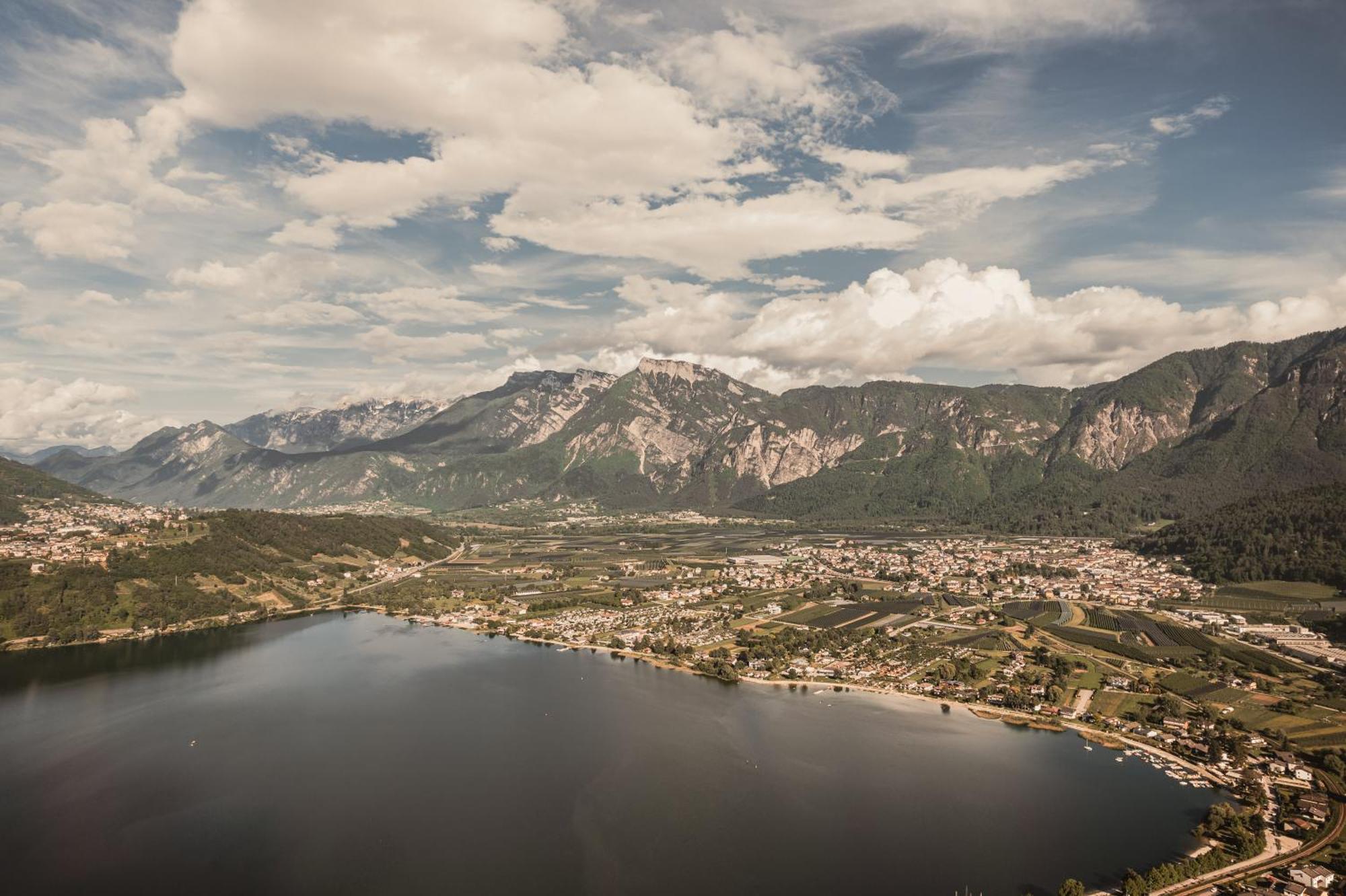 Cristallo Sport & Wellness Hotel Levico Terme Extérieur photo